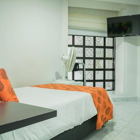 Hotel Montes De La Castellana Armenia  Exterior photo