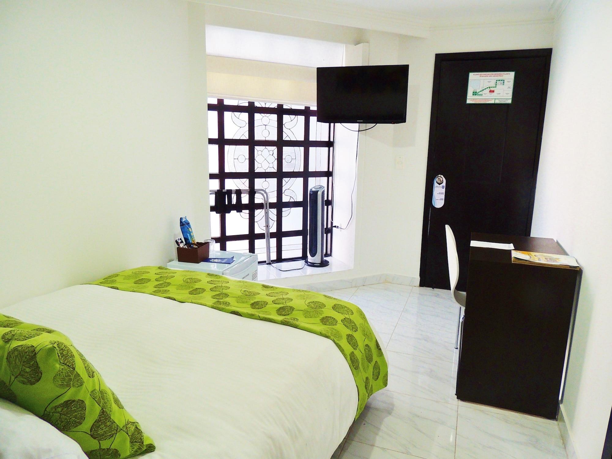 Hotel Montes De La Castellana Armenia  Exterior photo